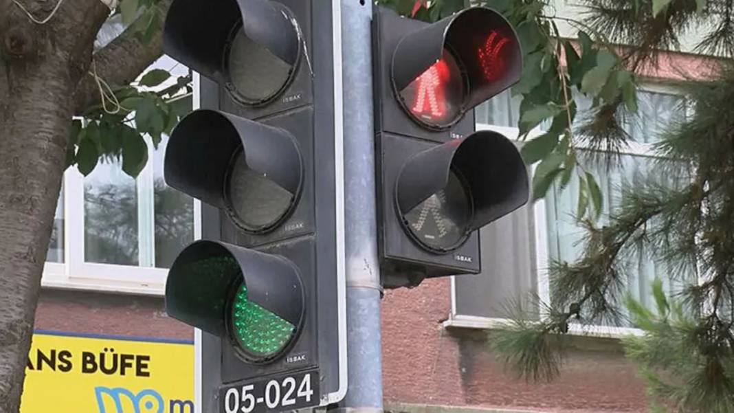 Trafik cezaları değişti! 10 madde daha Meclis'ten geçti: Araç sahipleri bu listeye bakmalı 6